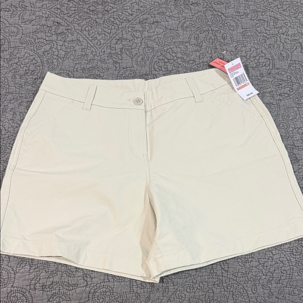 NWT Vineyard Vines Women's Cream Shorts